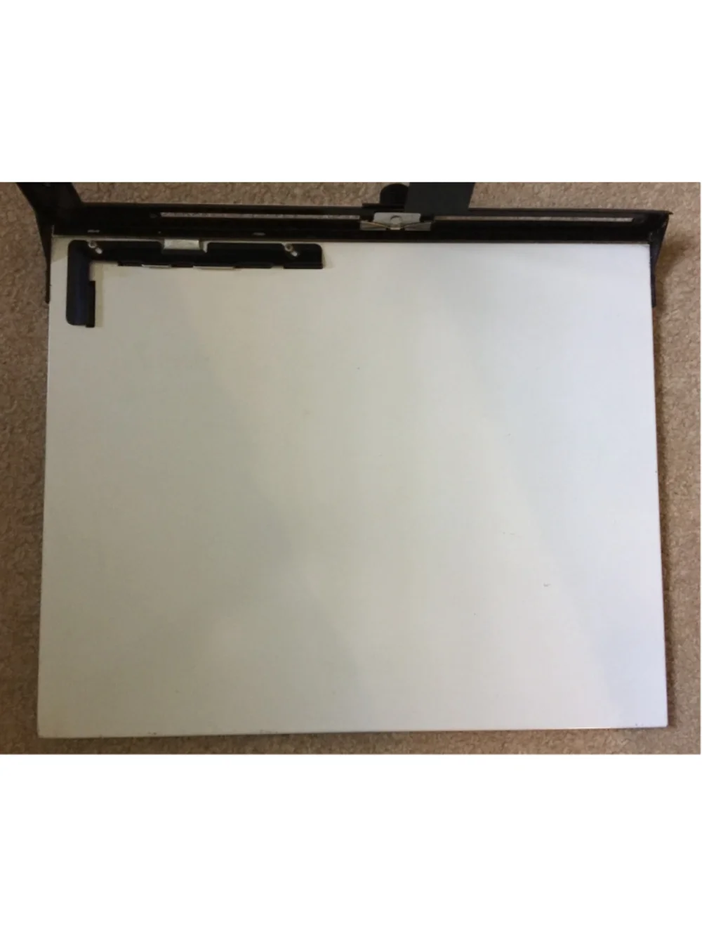 Bordermaster 17x14 Adjustable Darkroom Easel 2-Blade, Clean